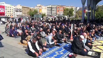 Des prières funéraires ont été célébrées par contumace après les attaques israéliennes sur Gaza