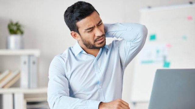 Previene La Tirantez De Cuello Y Hombros Con Estos 5 Consejos
