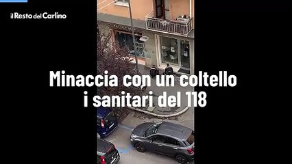 Bologna, minaccia con un coltello i sanitari del 118
