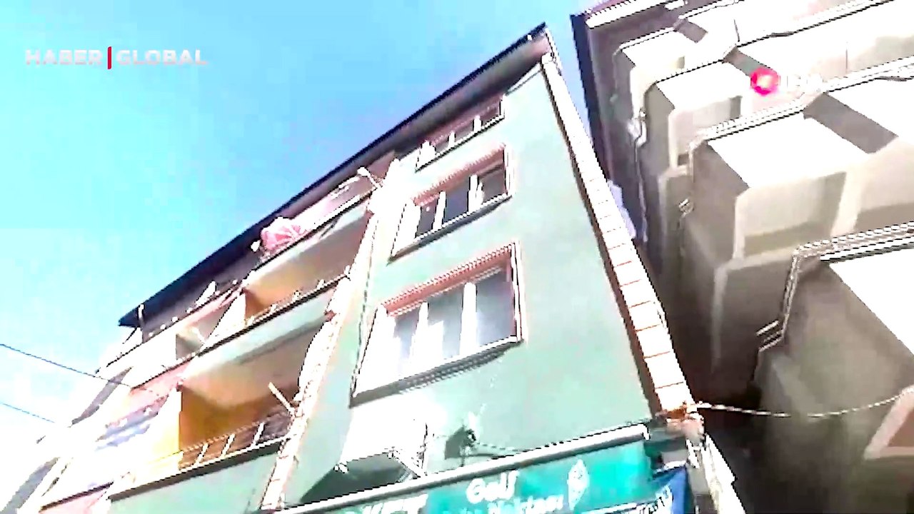 Tedirgin eden görüntüler... Köyü uğur böcekleri bastı, vatandaş ne yapacağını şaşırdı