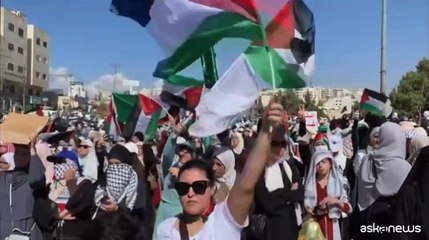 Migliaia di giordani di nuovo in piazza contro bombardamenti su Gaza
