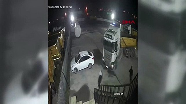 Hafriyat kamyonun dehşetinin başladığı anlar; Anne ve babasını ezmeye çalıştı