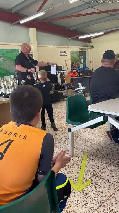 Dérive vers son prix de course de karting