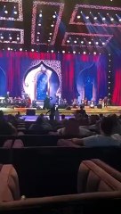 أصالة تتعرض لموقف محرج على المسرح أثناء إحياء حفلها بالرياض