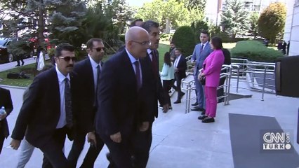 Bakan Şimşek yabancı yatırımcılarla görüşüyor