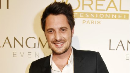 GALA VIDÉO - Vincent Cerruti mis en examen : il est accusé d’avoir mordu les fesses d’une collaboratrice
