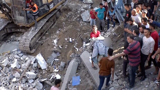 الجزيرة ترصد آثار العدوان الإسرائيلي على كنيسة بريفيرس بقطاع غزة