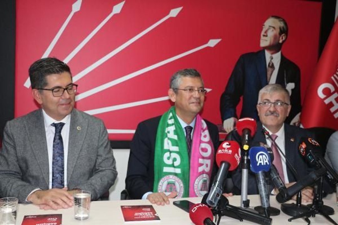 CHP'Lİ ÖZGÜR ÖZEL BU PARTİ VE ÖRGÜT, 6 KASIM GÜNÜ AYAĞA KALKACAK