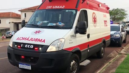 Mulher em surto quebra a casa e precisa ser contida em atendimento do Samu e da GM no Riviera