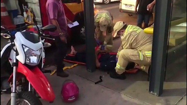 Casal fica ferido em acidente na Rua Souza Naves Sul