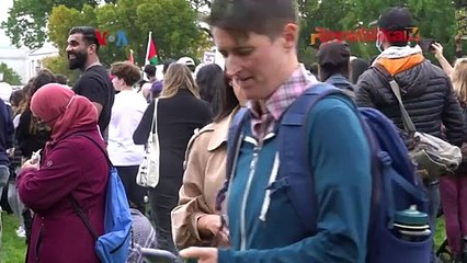 Aksi Sholat Jumat Demonstran Pro Palestina di Washington DC