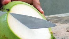 SnapInsta.io-fantastic coconut peeling style
