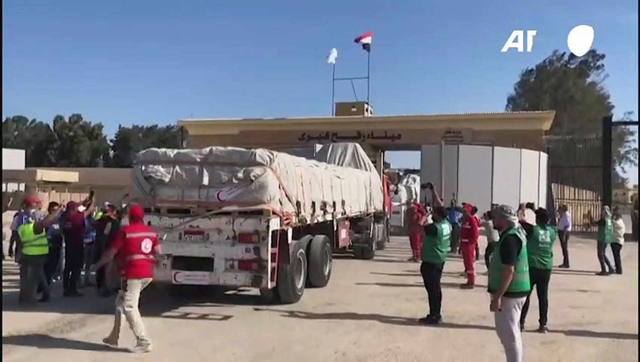 Erste hilfslieferungen aus Ägypten im gazastreifen eingetroffen