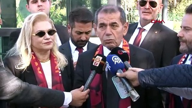 Galatasaray Kulübü Başkanı Dursun Özbek, Atatürk'ün Mozolesini Ziyaret Etti