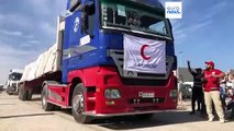 Entran en Gaza 20 primeros camiones con ayuda humanitaria, al abrirse el paso de Rafah con Egipto