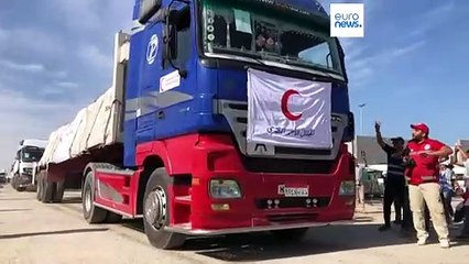 Entran en Gaza 20 primeros camiones con ayuda humanitaria, al abrirse el paso de Rafah con Egipto