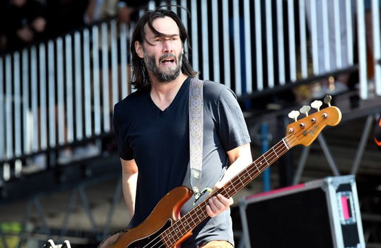 Keanu Reeves once received a bass guitar lesson from Red Hot Chili Peppers' Flea