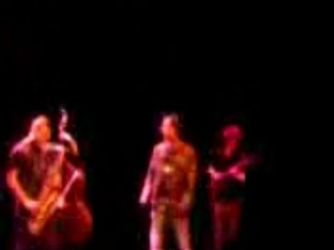 Extrait live theatre du chien qui fume