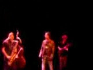 Extrait live theatre du chien qui fume