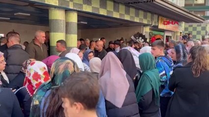 Bolu'da Motosiklet Kazasında Hayatını Kaybeden Çift Artvin'de Defnedildi