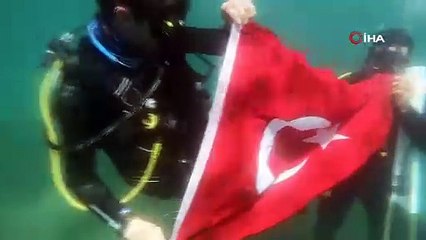 AKEM, Cumhuriyetin 100. yılına özel Van Gölü’ne dalış yaptı