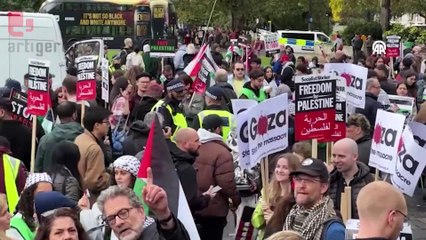 Londra'da 100 bin kişi Gazze'ye destek için yürüdü