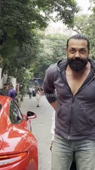 Bobby Deol का दिखा Handsome Look