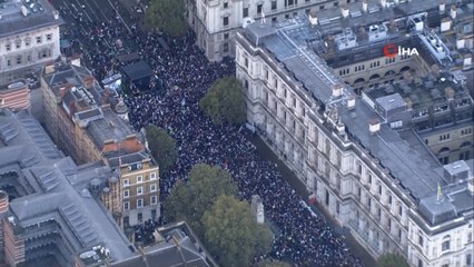 İngiltere’de yüzbinler Filistin’e destek için yürüdü