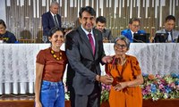 Educadora sousense recebe medalha na ALPB e mobiliza deputados para ajudarem tradicional escola
