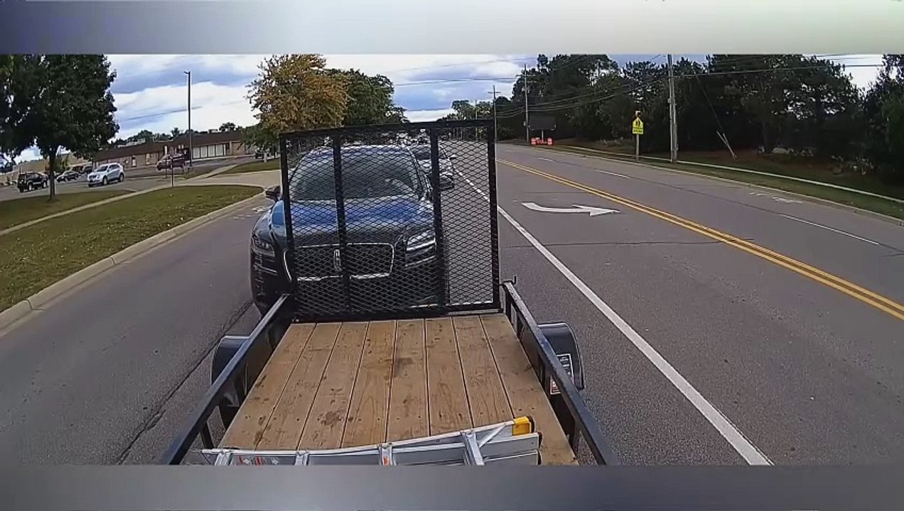 Ultimate Idiots in cars #176 crashes caught on...