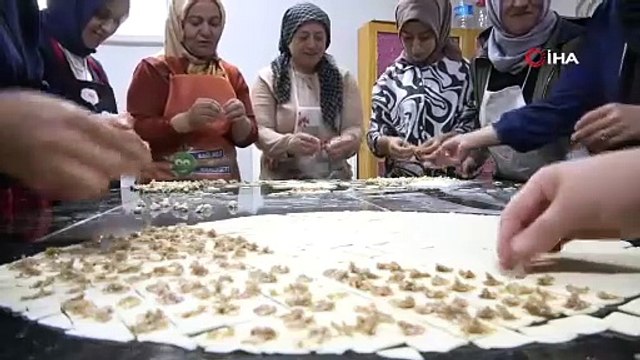 İş sahibi olmak isteyen kadınlar, aşçılık kursunda ter döküyor