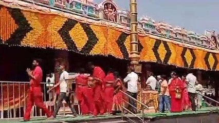 కరీంనగర్: మహాశక్తి ఆలయానికి పోటెత్తిన భక్తులు