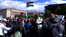 Cientos de personas se manifiestan en Washington para pedir un alto el fuego en Gaza
