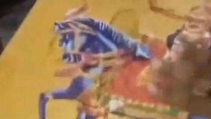 सहारनपुर: भगवानों की फ़ोटो गंदगी में पड़ी देकर हिन्दू संगठन में आक्रोश, किया यह काम