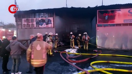 İstanbul'da korkutan depo yangını!