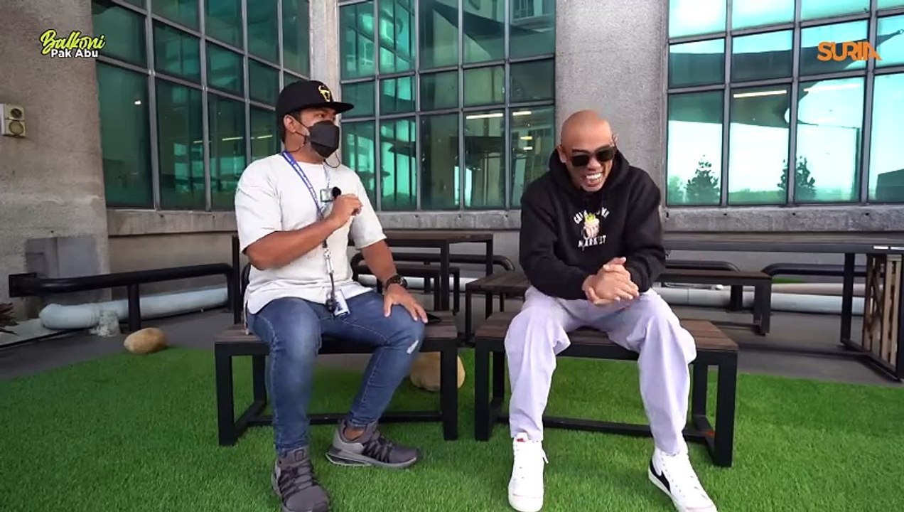 Balkoni Pak Abu | "Saya ni Artis dalam Industri bukan Artis Industri" - Joe Flizzow