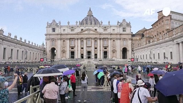 'Stop, stop!' urges pope over Hamas-Israel conflict