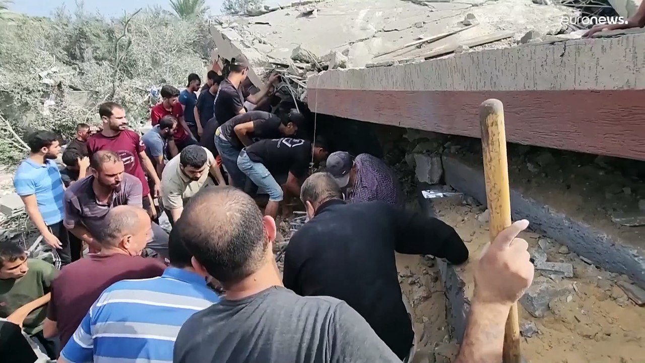 شاهد: غارة جوية إسرائيلية تقتل 6 أشخاص من عائلة...