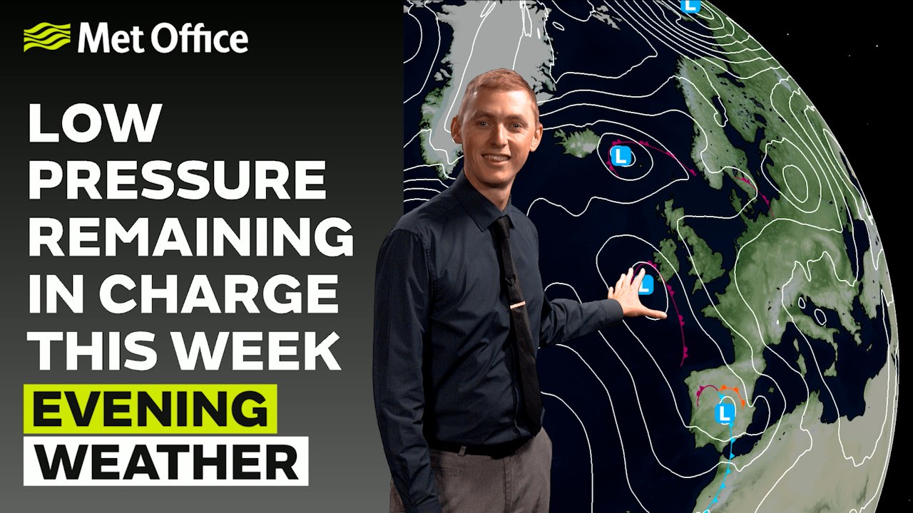 Met Office Evening Weather Forecast 22/10/2023 – Brighter on Sunday with some showers