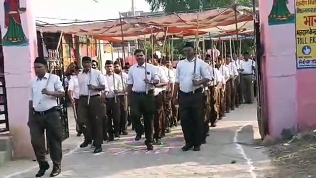 आरएसएस ने विजयादशी से पूर्व निकाला पथ संचलन, जगह-जगह हुआ भव्य स्वागत, देखे वीडियो