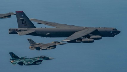 한미일, 한반도 인근서 첫 공중훈련...핵무장 가능 B-52 참가 / YTN