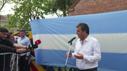 Sergio Massa y Javir Milei irán a balotaje presidencial en Argentina