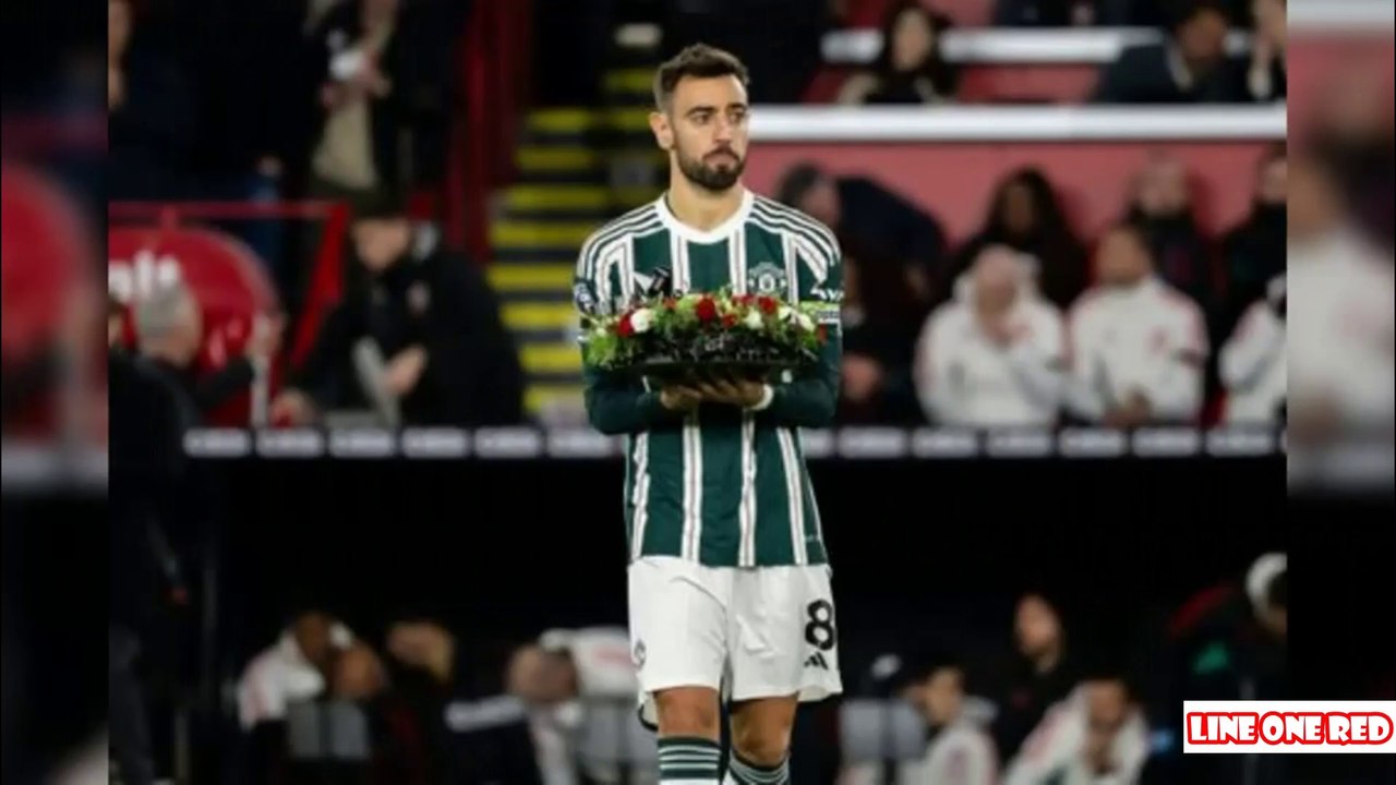 Bruno Fernandes leads Manchester United player tributes to Sir Bobby Charlton