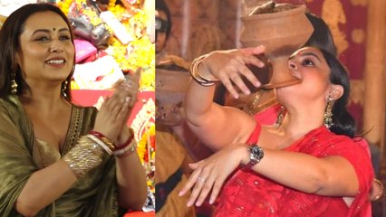 Durga Puja: Rani Mukherjee और Sumona Chakravarty ने दिखाया खास Talent, धुनुची Dance देख Fans हैरान!
