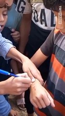 Ölürlerse cesedini bulmak için isimlerini yazıyorlar