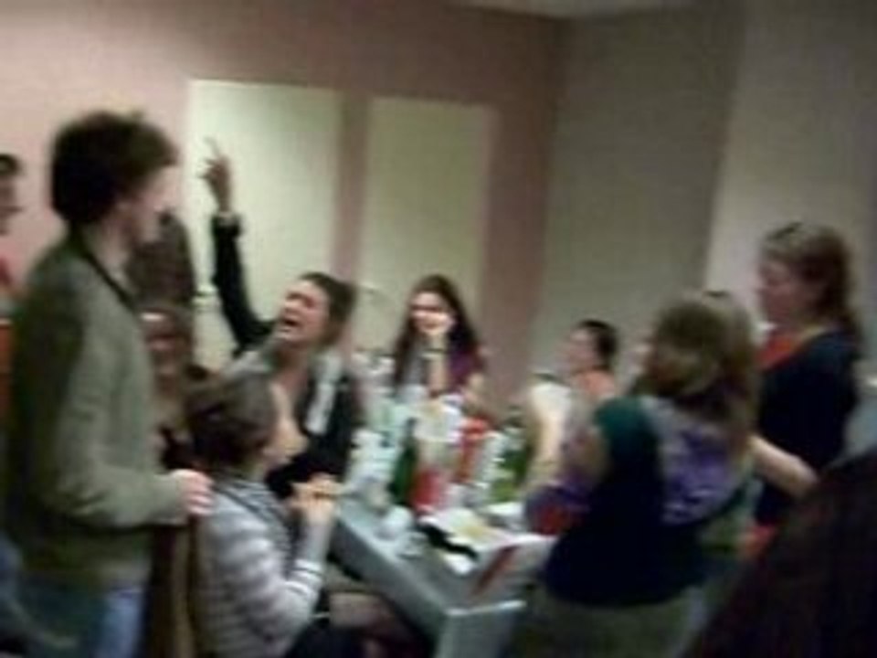Désinté. PUB2 - LA soirée et l'anniversaire de MarcMarc