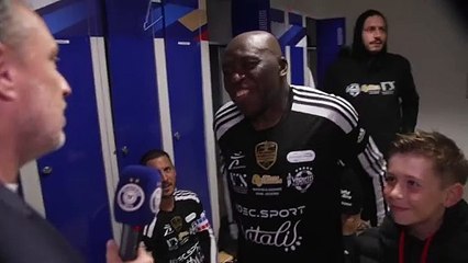 L'échange entre Eden Hazard et Wilfrid Mbappé... Très drôle