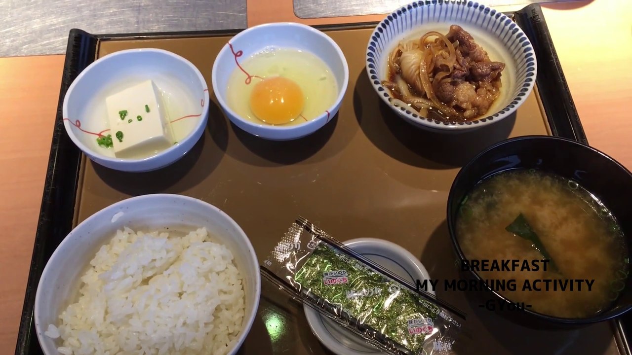 やよい軒で朝食！ミニすき焼き朝食470円ご飯はおかわり自由でーす♪
