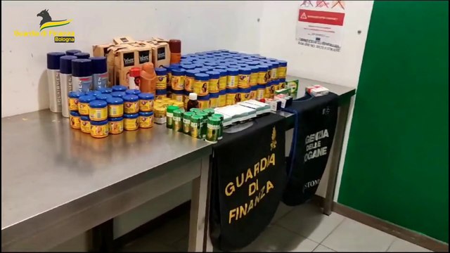 Bologna, all'aeroporto Marconi sequestrati duemila farmaci illegali