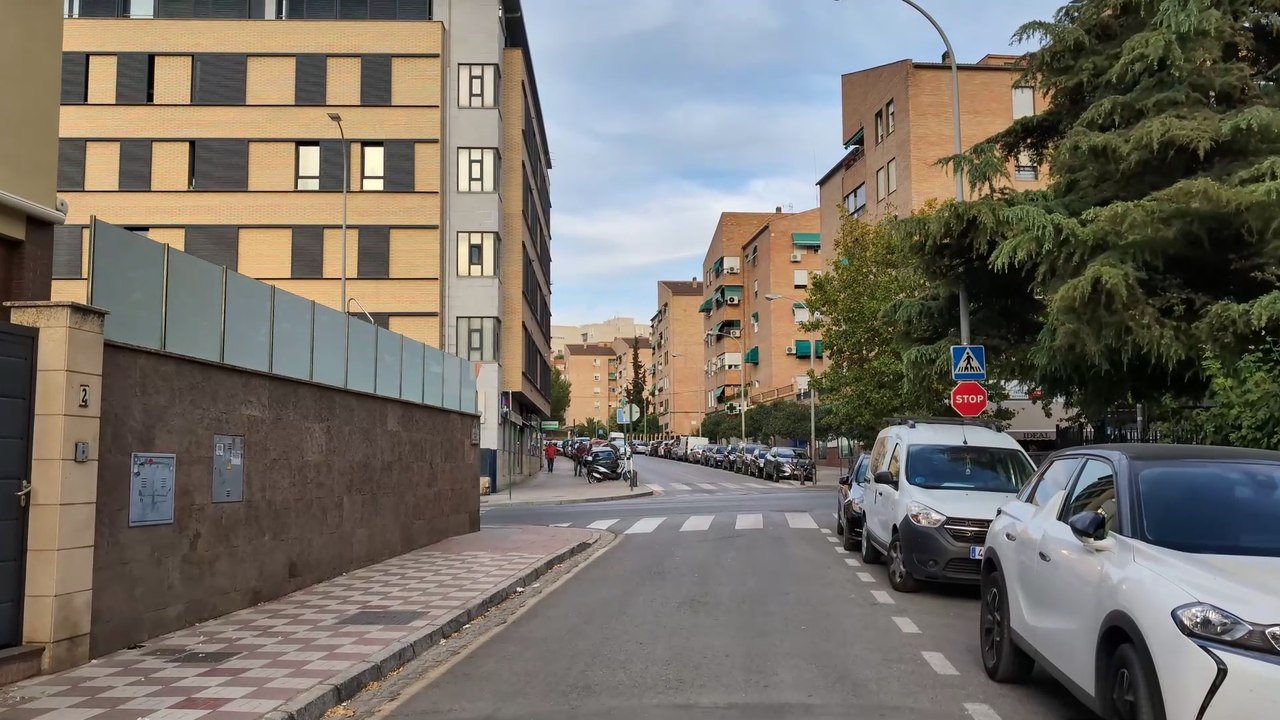 Google Pixel 8 Pro - 4K 60 FPS diurno